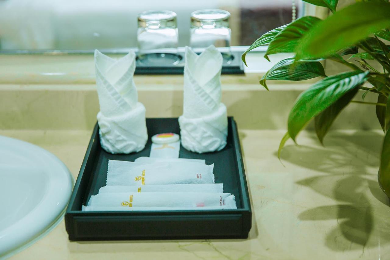 Luxury6 Hotel Mong Cai Екстер'єр фото